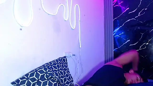 jamescurly00 live cam