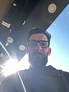 Michel_huge live cam