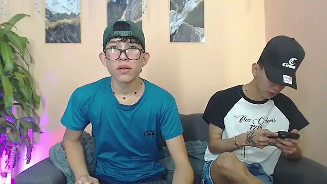 Marcus_and_Tony live cam