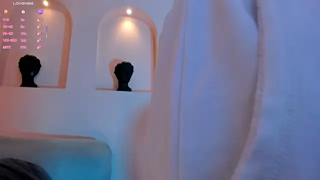 TaraLawrence live cam