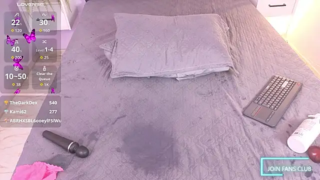 Yasminbrattz live cam