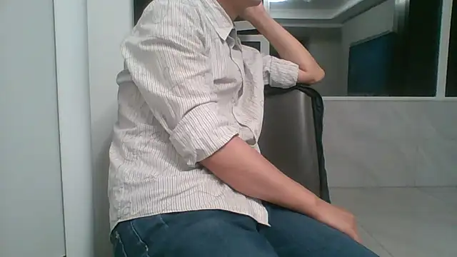 nole_china7 (Ask my age) - talk / fun / cum