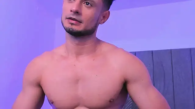 Adonys_Lewis_ live sex cam