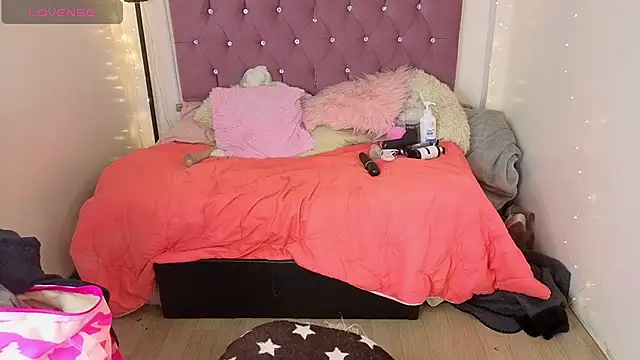 lizha_milf - Lizha_milf's free webcam - UK Sex Cams