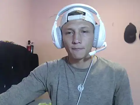 cronos_hot_8 - Cronos_Hot_8's free webcam - UK Sex Cams