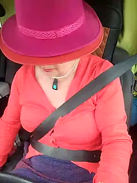 hot-muci (Ask my age) - Nacked show