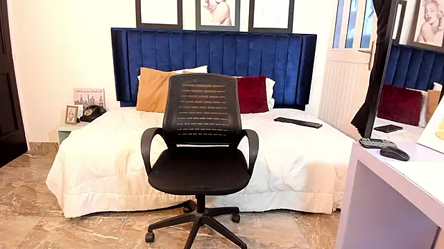 elizabethbell_ - ElizabethBell_'s free webcam - UK Sex Cams