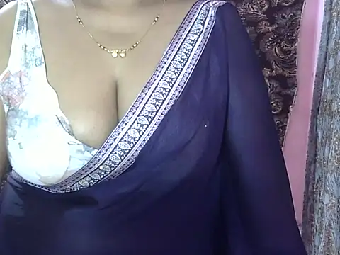 pinki_012 - PINKI_012's free webcam - UK Sex Cams