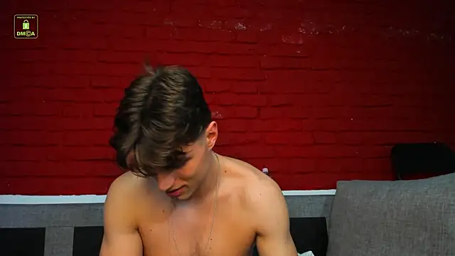 Kyle_Baker live sex cam