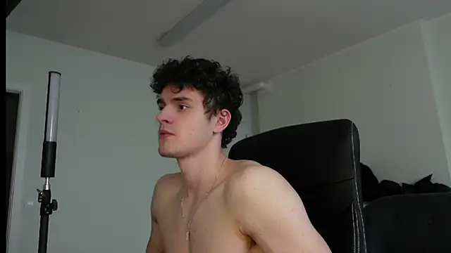 brad_holloway (M twink) - Show my dirty hole