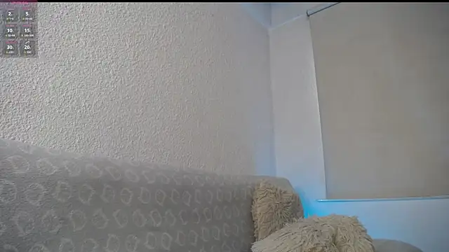 lucy_princes (F young) - oil en my body