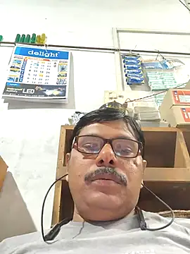 srmotrs (Ask my age) - Public cum show