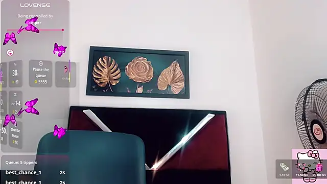 dayana_dias (T young) - tough chicken