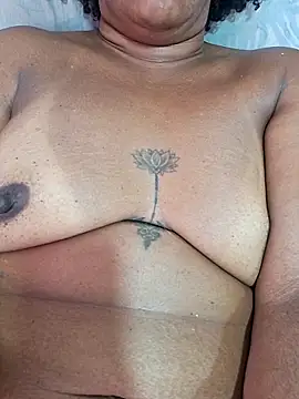 gatadanada (F milf) - 2 rola na bucetinha