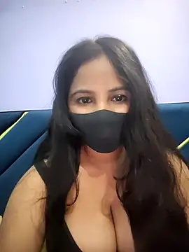 Lusty-radhika
