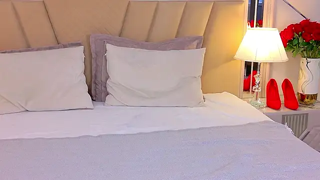 sandy_edvards - Sandy_Edvards's free webcam - UK Sex Cams