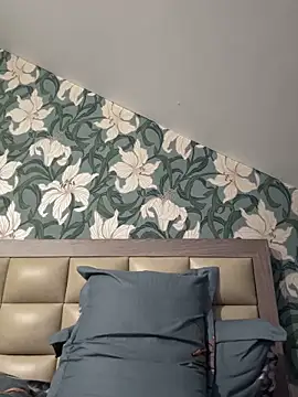 Michel_huge live cam