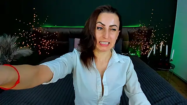 rebecca_diamond - Rebecca_Diamond's free webcam - UK Sex Cams