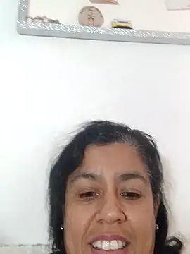 Webcam Model (Molly_newman6) is live