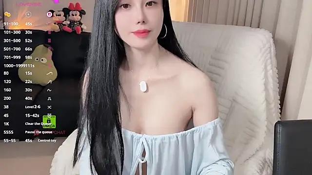 Xiatian520_'s Stripchat show and profile