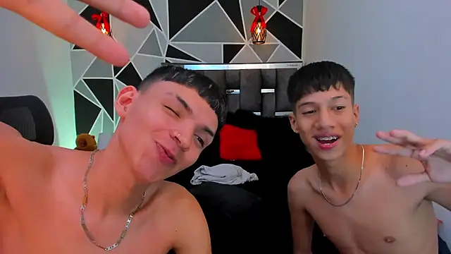 juan_nd_steven - Juan_Nd_Steven's free webcam - UK Sex Cams