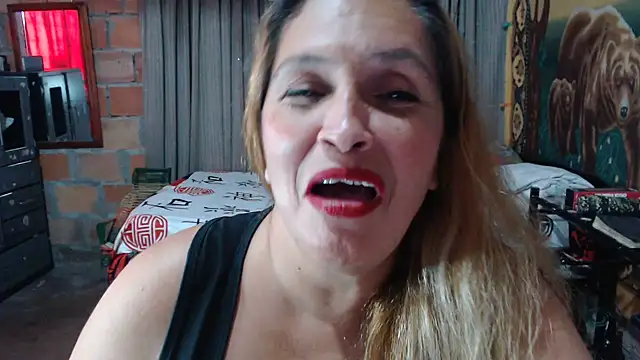 burbuja_y_caballero (G milf) - SEMEN EN COÑO DE MAMA + dos videos