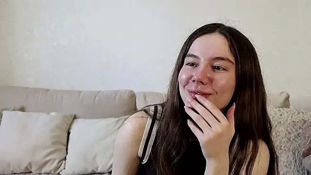 petalwren (F young) - soft touch my breast under top