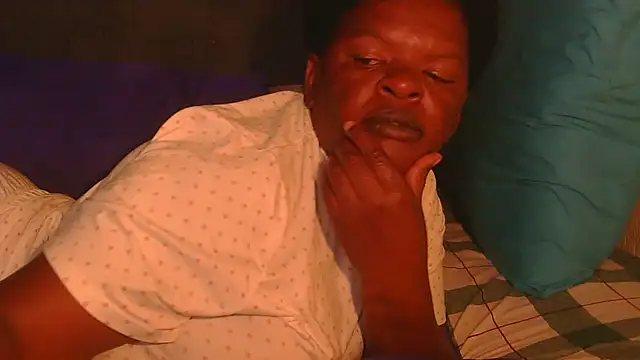 ebony_rose11 (F milf) - help me buy eletricity