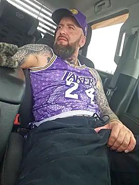 Beardedtattood live cam