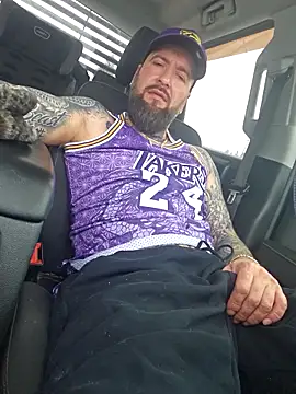 Beardedtattood live cam