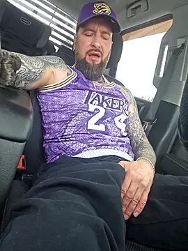 Beardedtattood live cam