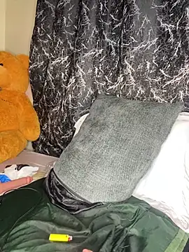 Webcam Model (Sexy_barb2)  is live.Free join now!