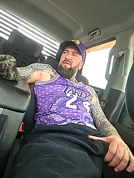 beardedtattood (Ask my age) - Feeling naughty 😈😈