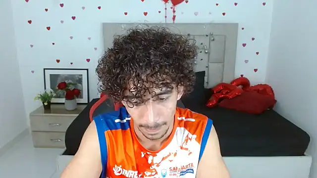 caius_fox (M young) - cum public