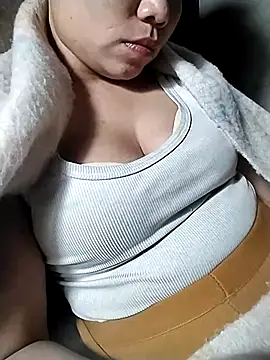 venu00 (F young) - Can we be in love?