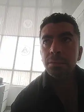 juankfit_45 (M mature) - without pants and quick view soft cock