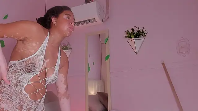 _wendy_x (F teen) - FINGER EN MI ASS  / LUSH 6 MINUTES