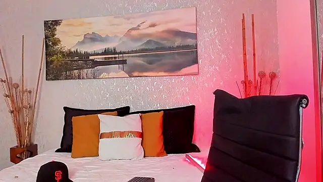 tyler_durten (M twink) - Jerking Off 🍆+ Precum 💦