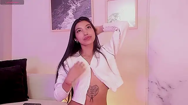 tiffany_low - Tiffany_Low's free webcam - UK Sex Cams