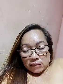 Webcam Model (asianwet4u)  is live.Free join now!