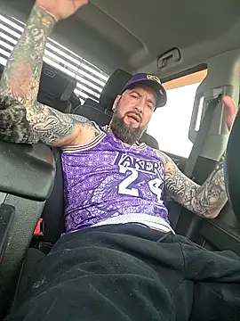 Beardedtattood live cam