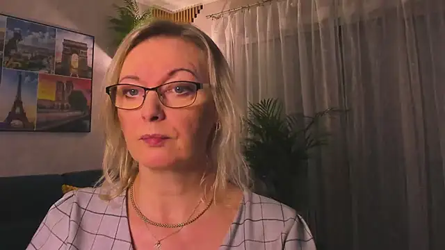 vanessa_chat - Vanessa_chat's free webcam - UK Sex Cams