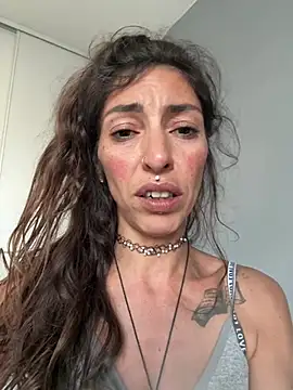 Amani_thewolf live cam