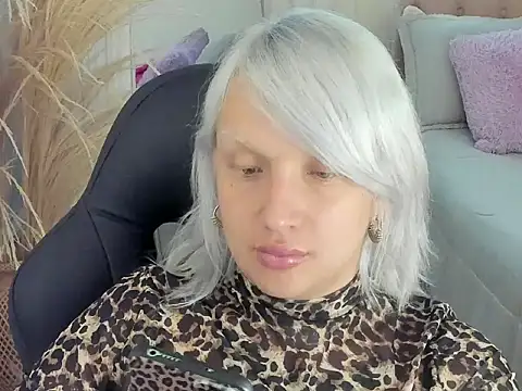 sun_sooll_ (T young) - milk  tits office