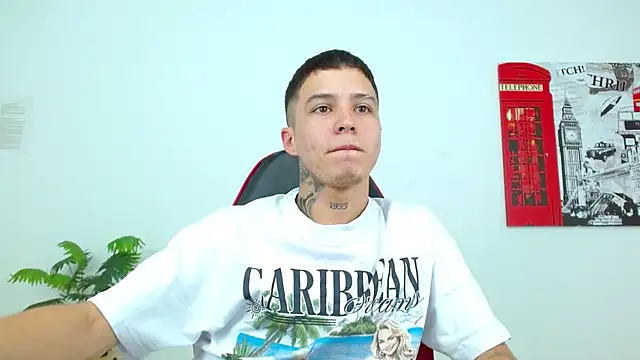 Cumandres18 live cam