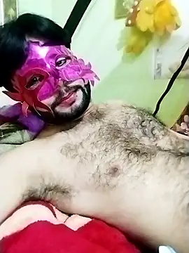 playboy_139 (M young) - Buy a laptop