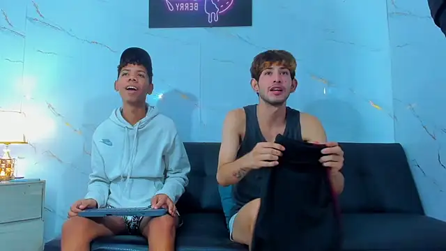 Spicy_guys live cam