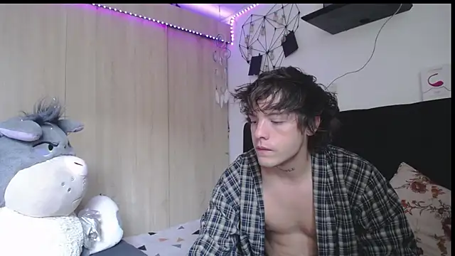 santiago_kiler - Santiago_kiler's free webcam - UK Sex Cams