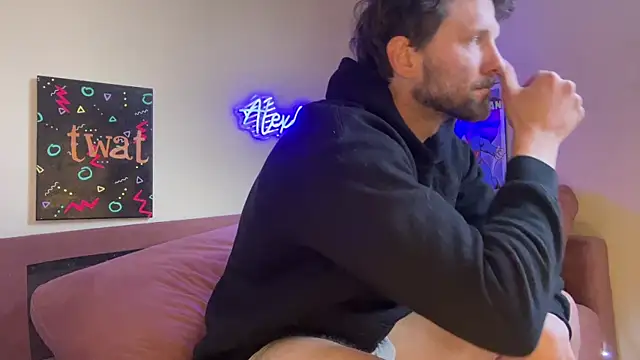 alexmannd (Ask my age) - Nekked