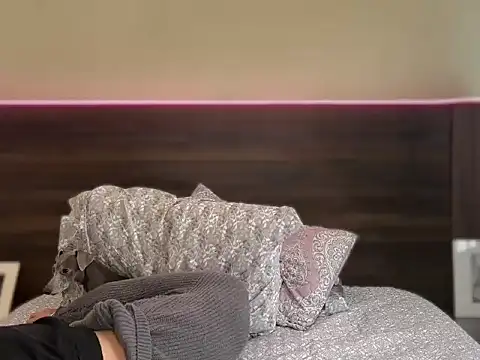 mcklister_kinky_feets live cam